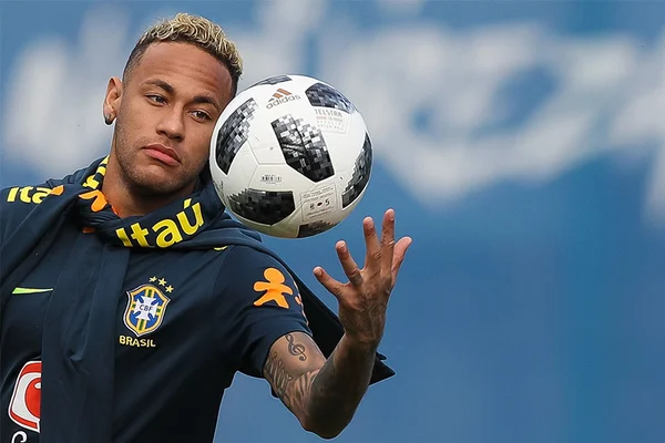 Neymar centraliza as atenções na Seleção para o bem e para o mal