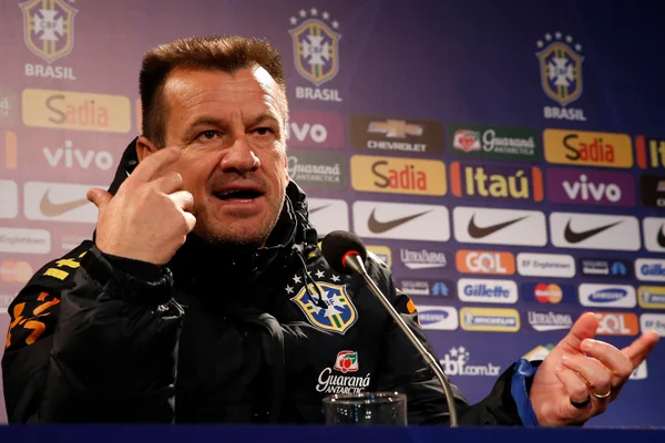 Contra o Chile, Brasil inicia longa caminhada rumo à Copa do Mundo de 2018