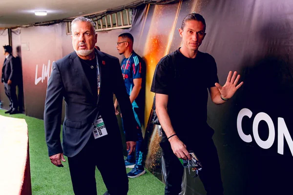 Veja o que disse José Boto sobre renovação de Filipe Luís com Flamengo