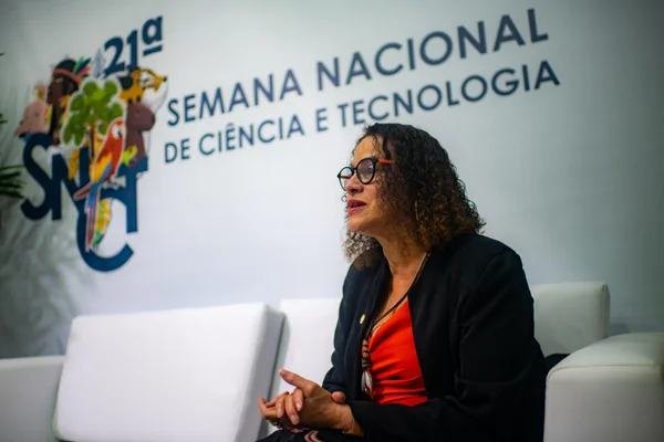 Luciana Santos, ministra da Ciência e Tecnologia - Metrópoles