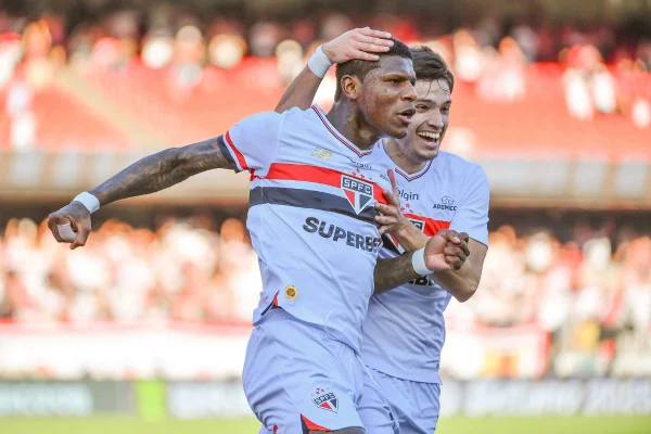 Imagem colorida do confronto entre São Paulo x Fluminense