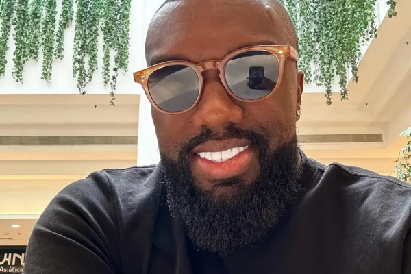 Influenciador Lucas Jeremias é acionado na Justiça por dívida com pensão alimentícia - Metrópoles