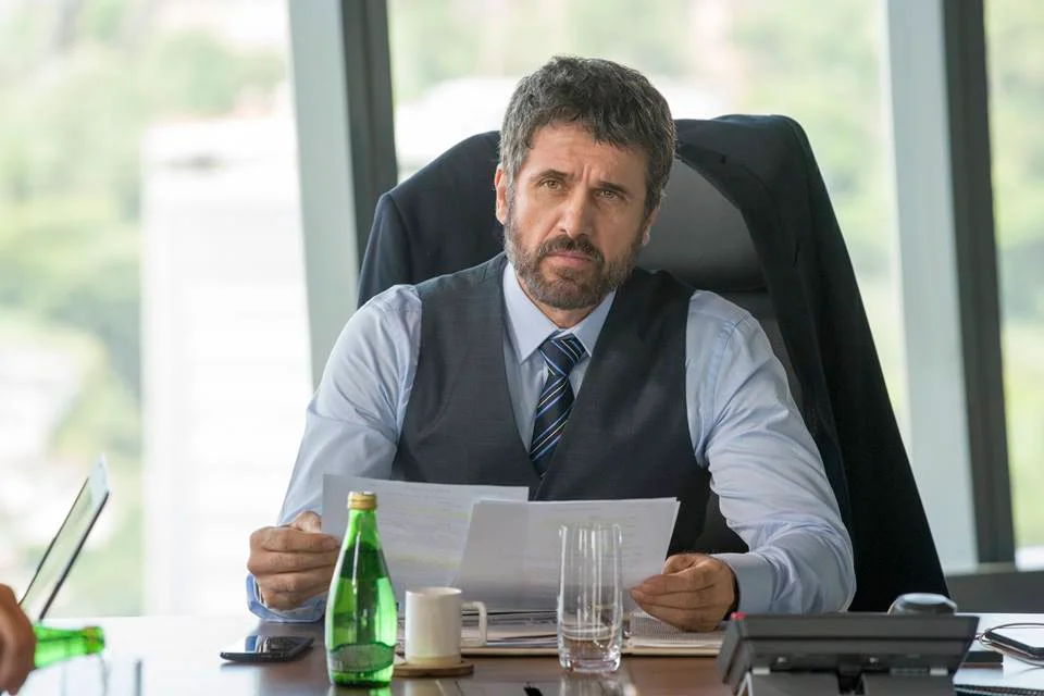 <b> 3 — Diogo Bravo: </b> papel de Eriberto Leão assume a vaga de algoz de Dante (Cauã Reymond). Presidente da Federativa, ele vai fazer de tudo para destituir o amor da irmã, Júlia Bravo (Maria Casadevall), do posto de gerente da PLT 137 <b> 3 — Diogo Bravo: </b> papel de Eriberto Leão assume a vaga de algoz de Dante (Cauã Reymond). Presidente da Federativa, ele vai fazer de tudo para destituir o amor da irmã, Júlia Bravo (Maria Casadevall), do posto de gerente da PLT 137