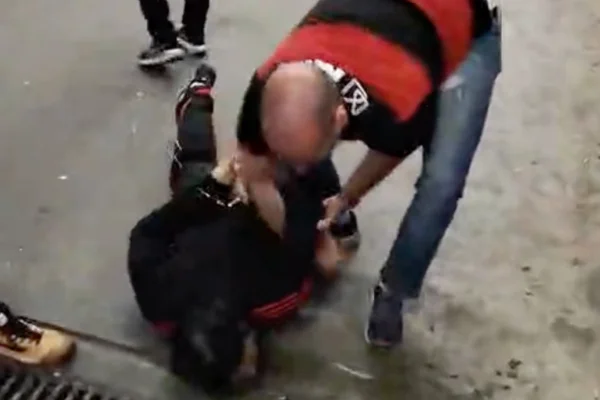 Vestidos de flamenguistas, policiais prendem chefão do CV no Maracanã