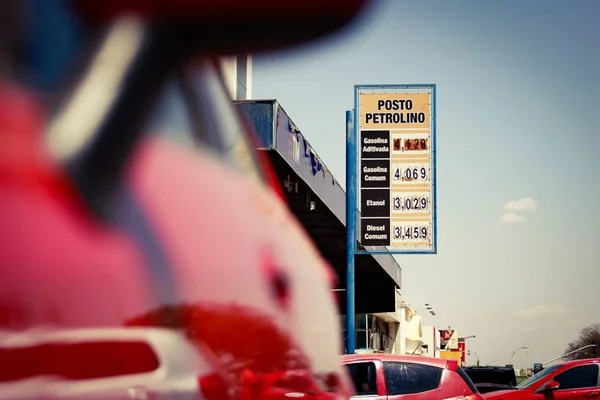 Mapa da gasolina: top 10 dos postos tem litro a R$ 4,06