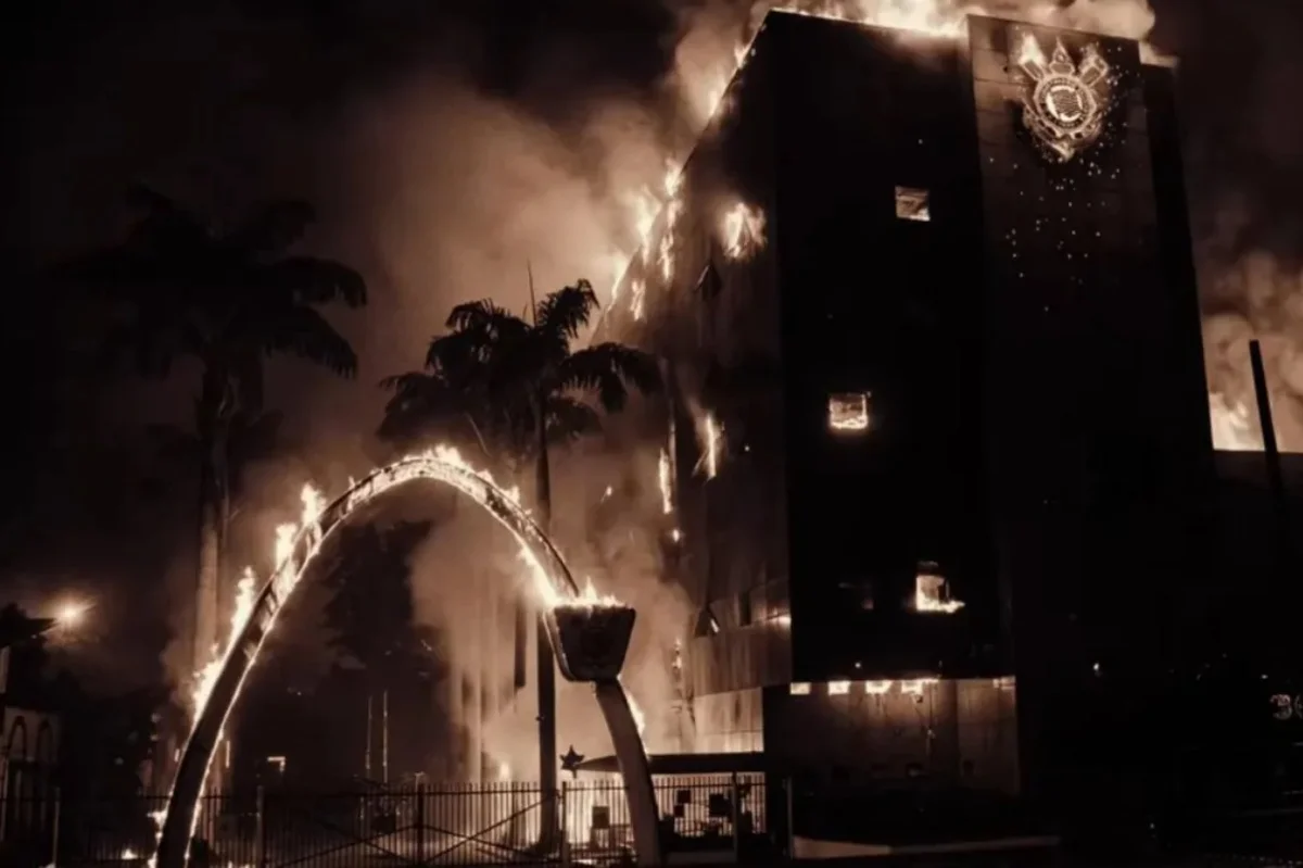 Imagem do clipe Don't Panic, de Memphis Depay Imagem do clipe Don't Panic, de Memphis Depay