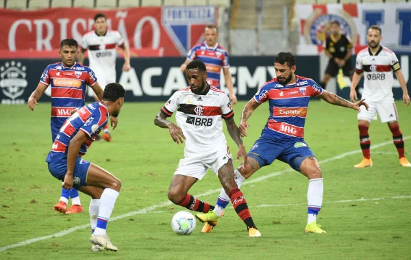 Flamengo só empata com Fortaleza e perde chance de pressionar o São Paulo