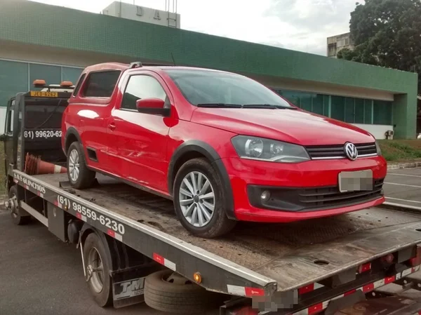 Menino de 14 anos é apreendido após roubar e tentar matar dono de veículo