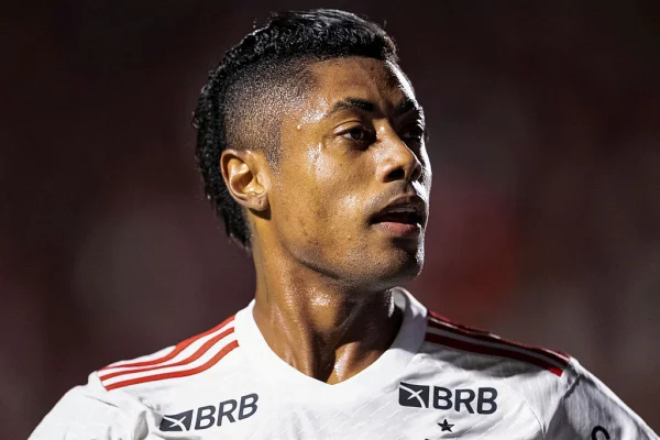 Flamengo se solidariza com Bruno Henrique após suspensão; confira