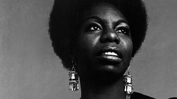 Jukebox Sentimental: uma ode a Nina Simone, grande sacerdotisa do soul