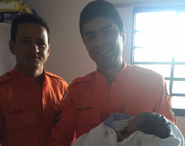 Corpo de Bombeiros realiza parto em casa no Guará II