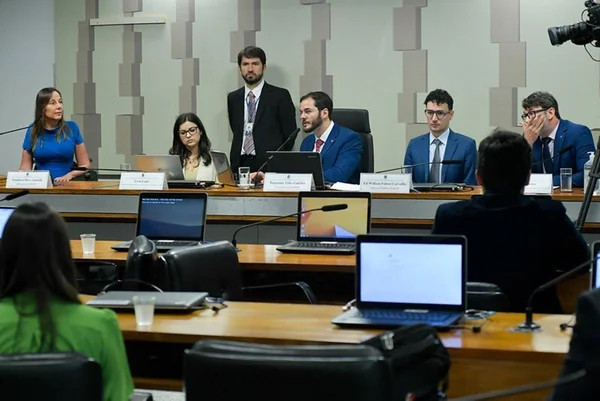 Comissão de Imigração do Congresso