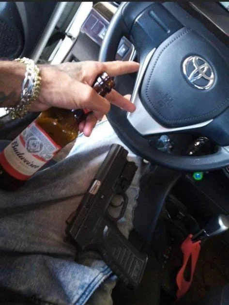 Mortos pela PM ostentavam armas e rotina de crimes nas redes