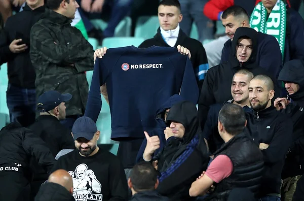 Atletas ingleses são alvo de racismo em goleada contra Bulgária