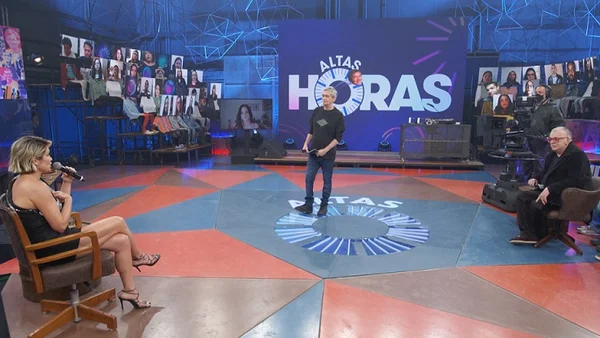 Walcyr Carrasco e Flávia Alessandra no Altas Horas