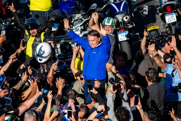 MP aponta suposto ato irregular de Bolsonaro e senador em motociata