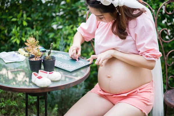 10 dicas para fazer um chá de bebê econômico e charmoso!