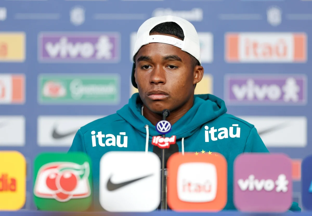 Endrick durante entrevista coletiva pela Seleção Brasileira Endrick durante entrevista coletiva pela Seleção Brasileira