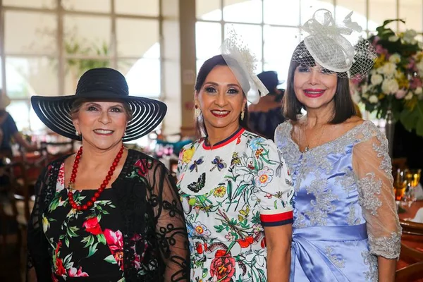 Grupo Soroptimista exalta a primavera em festa beneficente