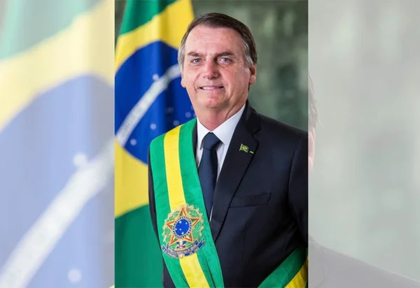 Planalto envia foto oficial de Bolsonaro para ministros do STF e STJ