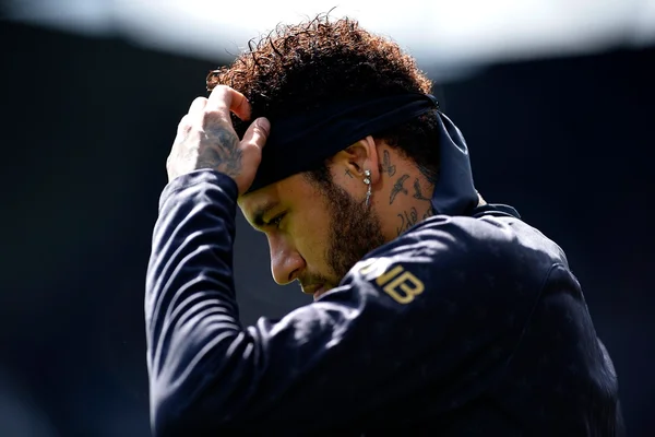 Uefa nega recurso e mantém suspensão de Neymar