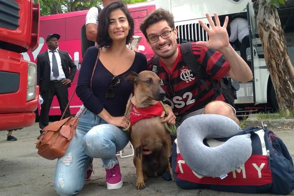 Flamenguista que rifou ingresso para salvar o cão vai à final