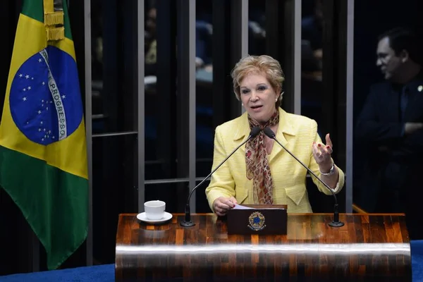 Marta: PMDB não tem sistema de corrupção como o PT, mas Cunha, sim