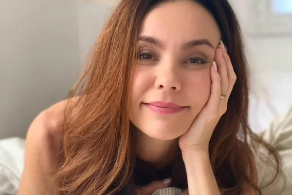 Flávia Monteiro recorda diagnóstico de câncer de pele: "Micropinta" - Metrópoles