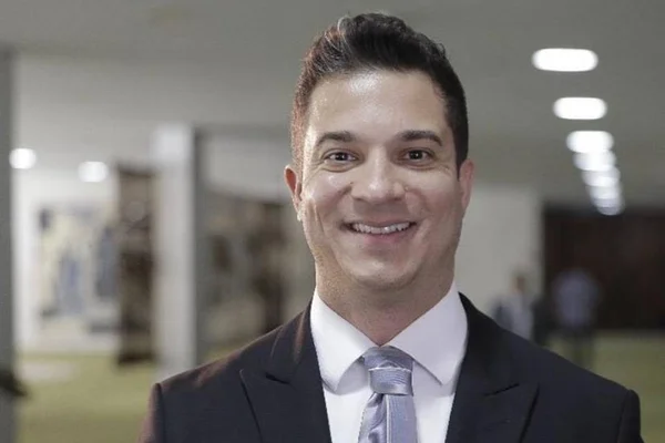 Bruno Martins é o novo desembargador substituto do TRE-DF
