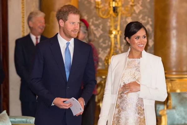 Meghan Markle quebra mais um protocolo ao exigir babá norte-americana