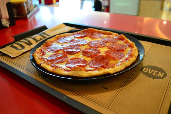 Pizza “mais rápida do mundo” inaugura franquia em shopping de Brasília