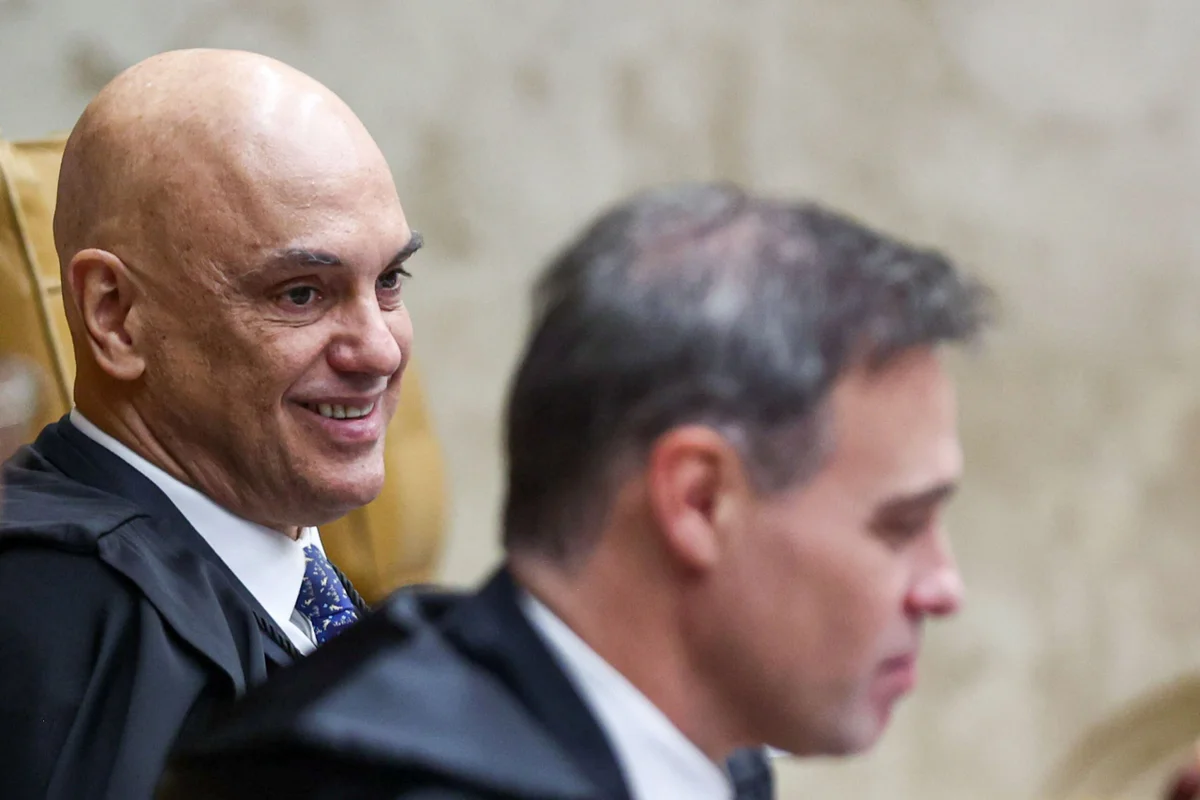 STF faz 1ª sessão após crise provocada por mensagens entre Vorcaro e Moraes - imagem 6 STF faz 1ª sessão após crise provocada por mensagens entre Vorcaro e Moraes - imagem 6
