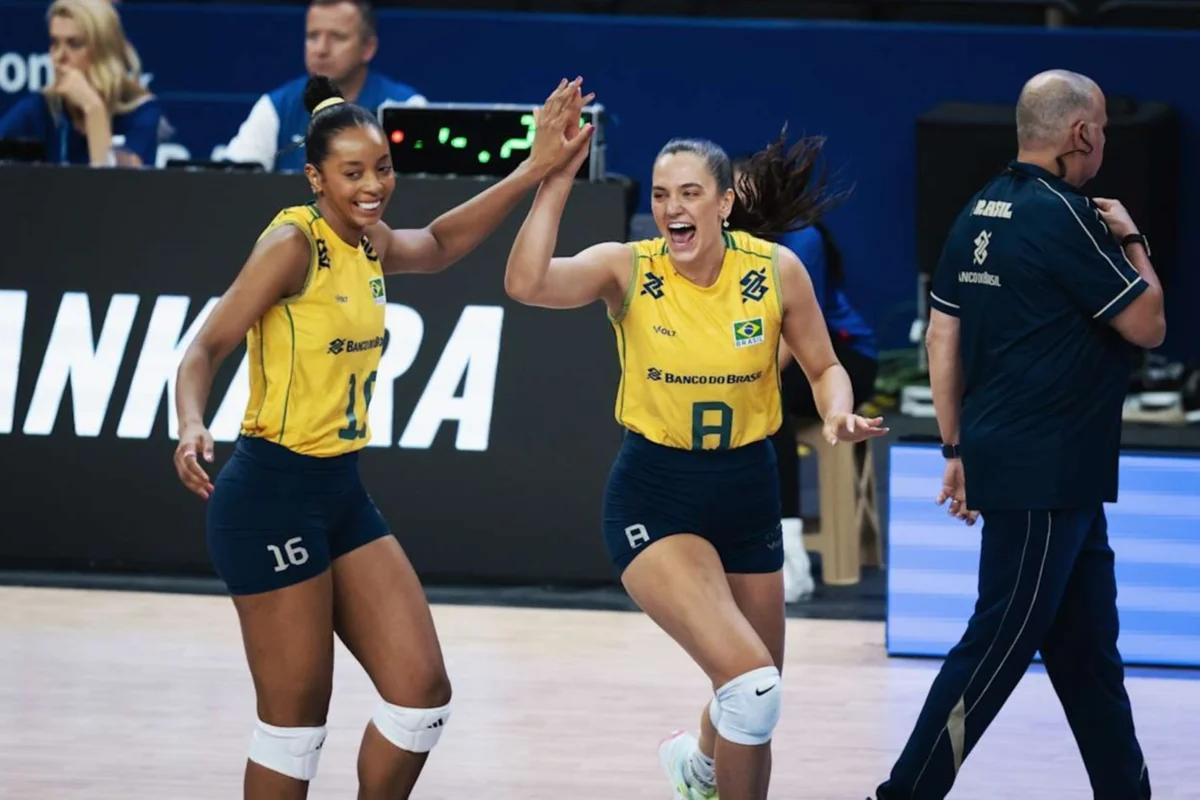 Brasil venceu a França por 3 sets a 0 Brasil venceu a França por 3 sets a 0