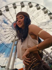 Bandana amarrada na cabeça Bandana amarrada na cabeça