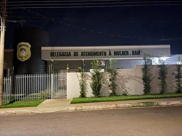 Homem se irrita com jogo do 'Tigrinho' e bate na mulher