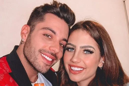 Ex-namorada de Gui Araújo diz que torce por ele e Anitta: “A admiro”