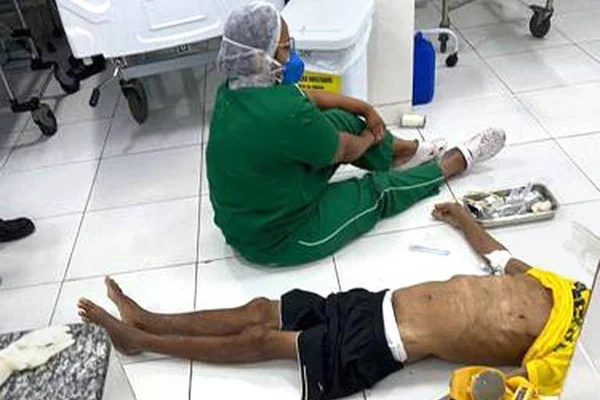 Idoso morre no chão de UPA em Teresina por falta de macas