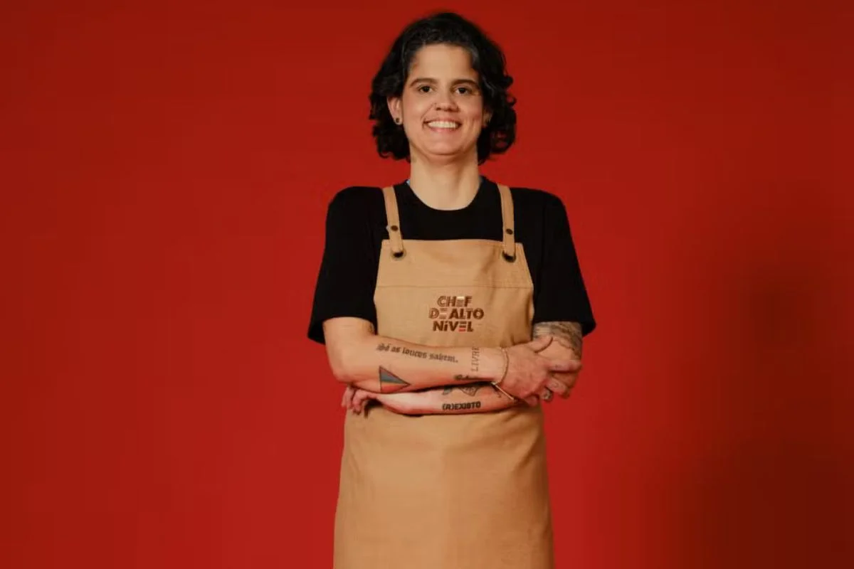 Rafaela Cabadas, 40 anos, profissional, é natural de Salvador (BA) e sous-chef do restaurante Preta Maria, com cozinha guiada pelo afeto, pela saúde e pelo equilíbrio Rafaela Cabadas, 40 anos, profissional, é natural de Salvador (BA) e sous-chef do restaurante Preta Maria, com cozinha guiada pelo afeto, pela saúde e pelo equilíbrio