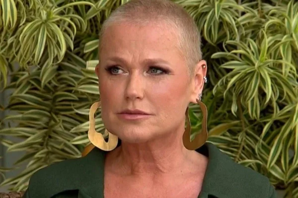 Entenda o motivo de Xuxa ter mandado fã excluir fotos raras