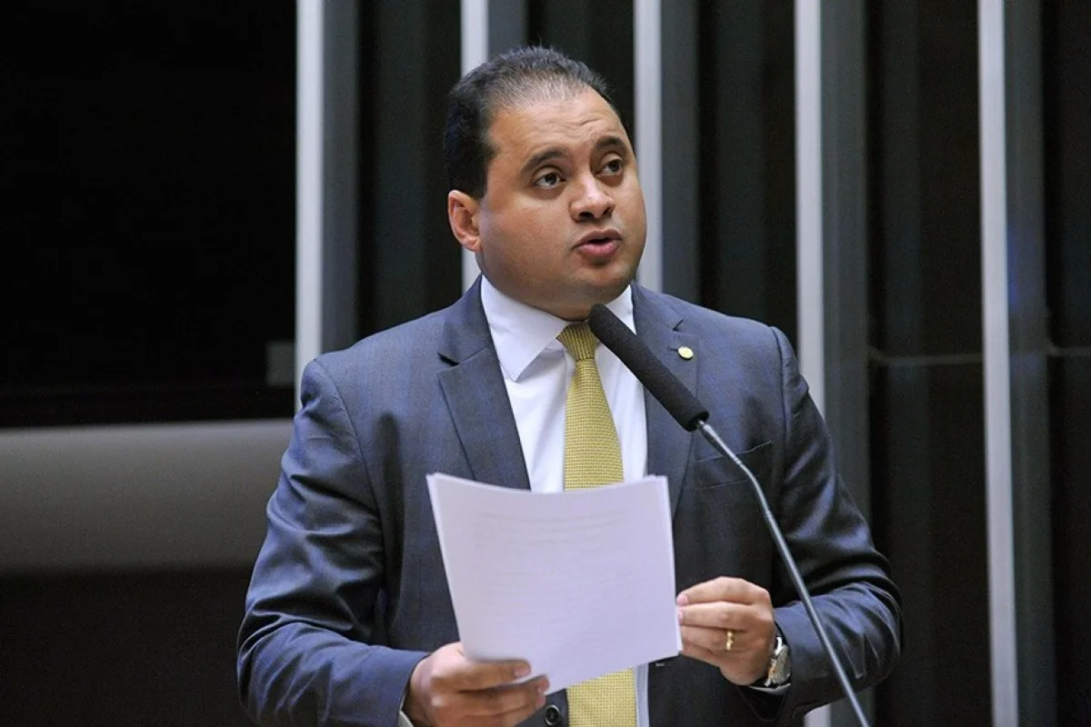 PF: planilhas de Weverton Rocha indicam uso e investimentos em aeronaves