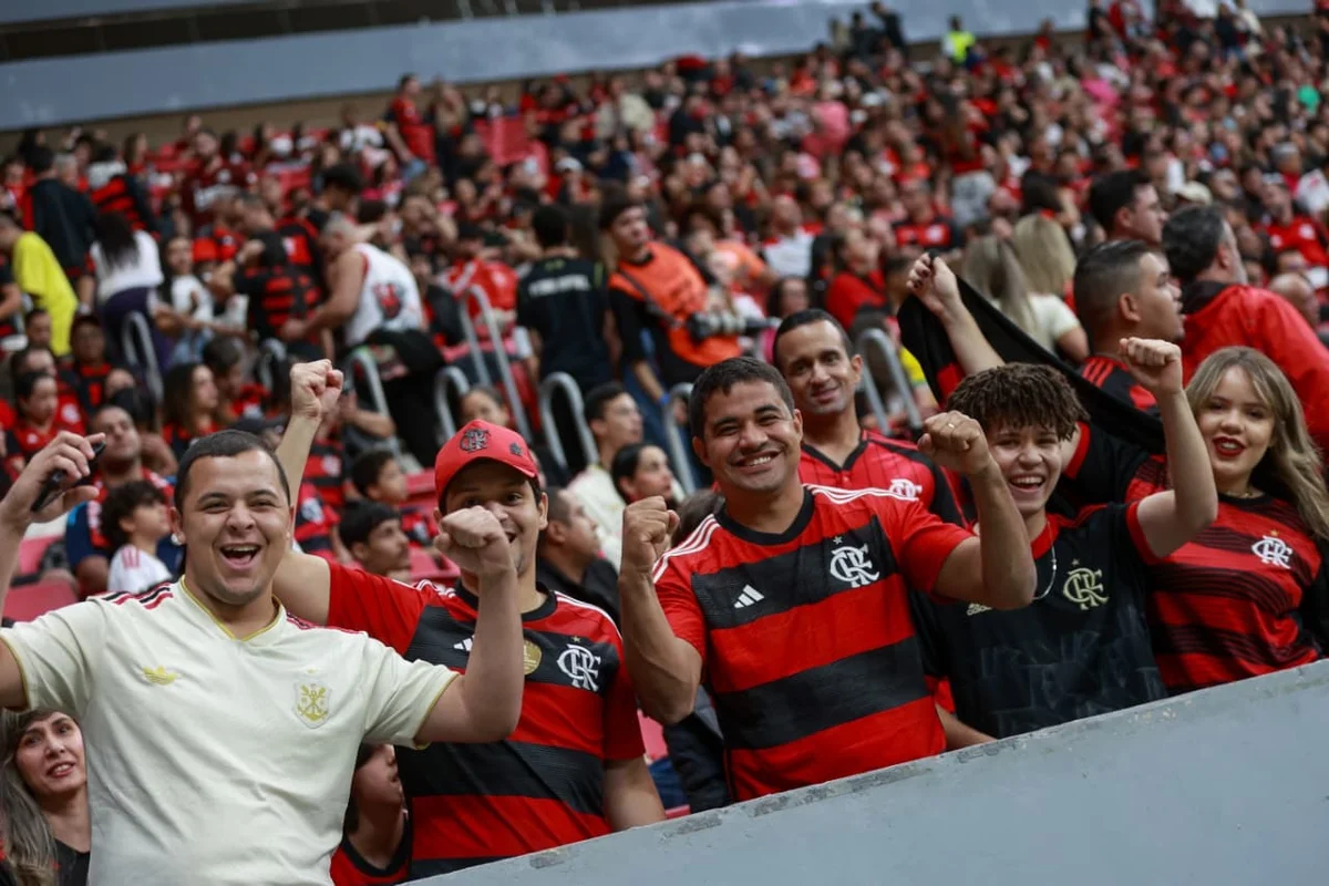 Lorran vira o placar para o Flamengo contra Olimpia. Acompanhe - imagem 1 Lorran vira o placar para o Flamengo contra Olimpia. Acompanhe - imagem 1