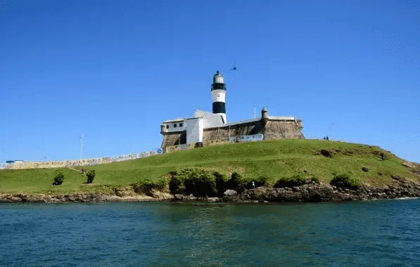 Fotografia colorida do Farol da Barra, onde acontecerá a festa de aniversário de Salvador de 2023