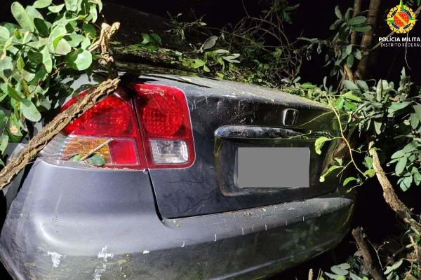 Ladrão morre baleado após perseguição e confronto com PM no Lago Norte