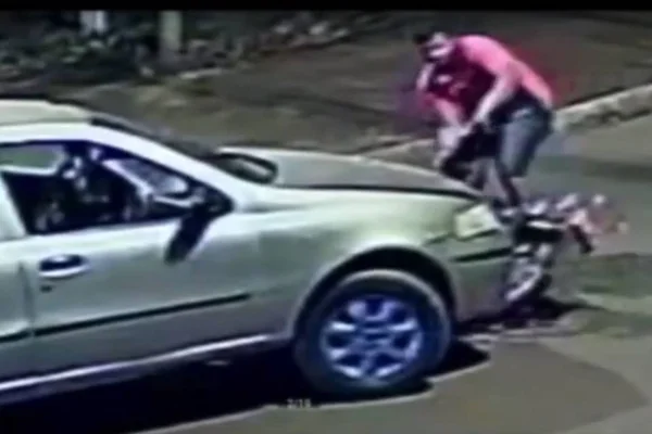 motorista foge após atropelar motoqueiro em Rio Verde, goiás