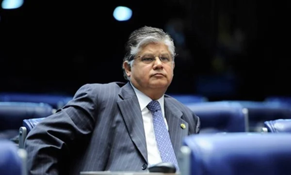 Ex-senador Clésio Andrade é condenado no mensalão tucano em MG