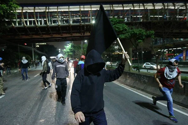 Governo identifica movimentação de black blocs para greve geral
