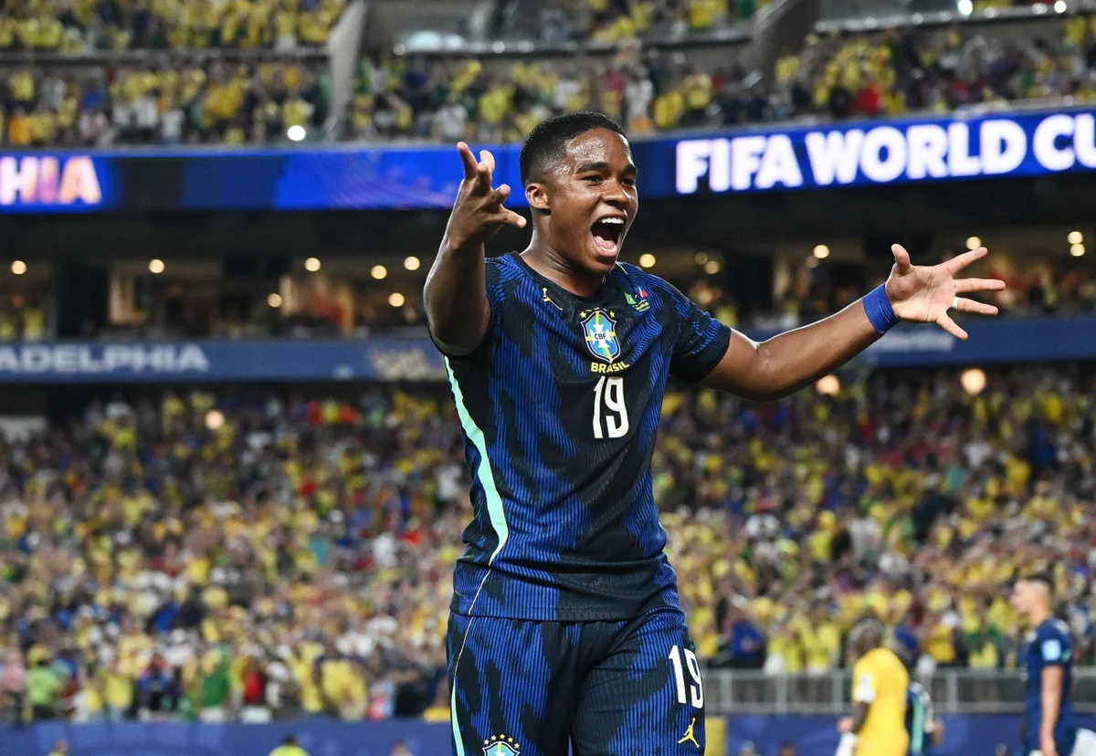 Endrick em partida da Seleção Brasileira na Copa do Mundo Endrick em partida da Seleção Brasileira na Copa do Mundo