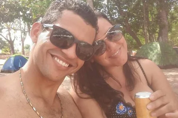 Jovem esgana namorada até a morte e esconde corpo