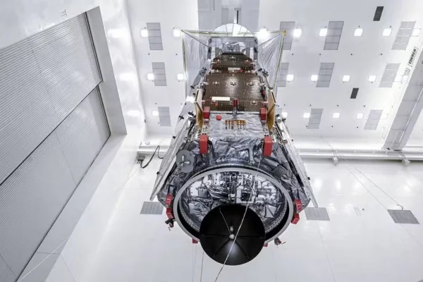 SpaceX lança telescópio da NASA que vai mapear energia escura e exoplanetas