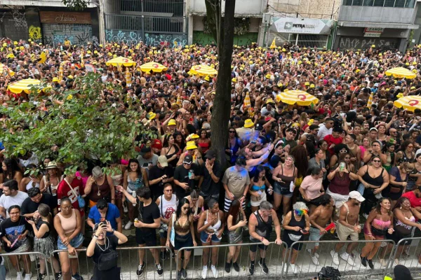 Baixo Augusta no pré-Carnaval de São Paulo - Metrópoles